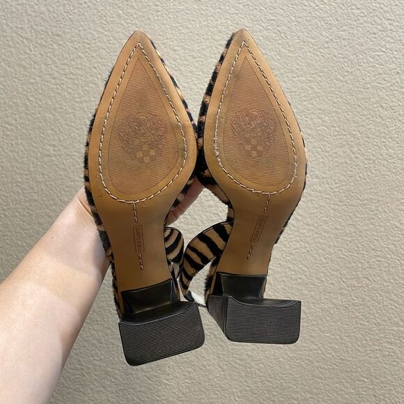 Vince Camuto Analees Slingback Pumps Size 6 - Picture 8 of 8
